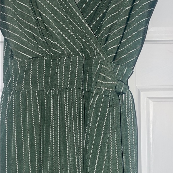 Kaileigh Green and White Striped Jumper - Picture 4 of 6